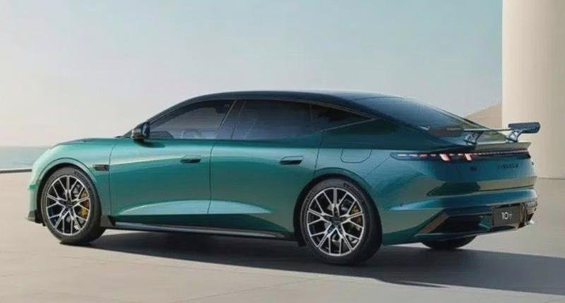 Chinas starke Elektro-Limousine mit 912 PS - BlauAutonom