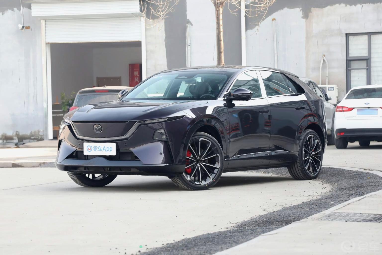 Mazda Neuer CX-6e - BlauAutonom