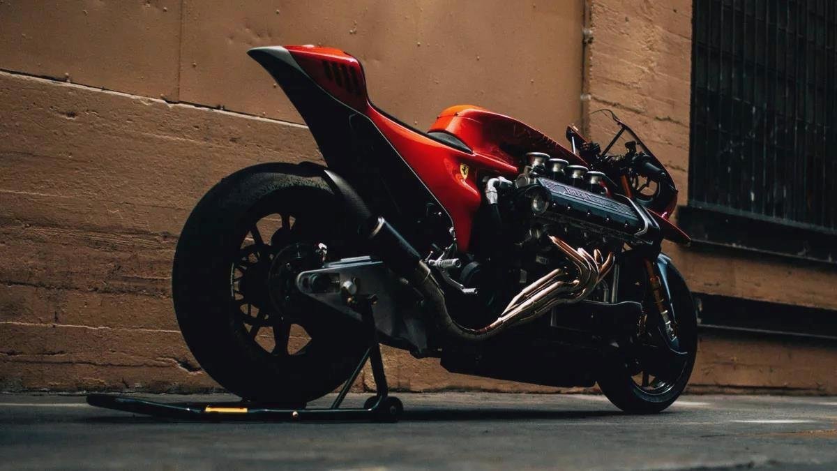Ferrari-Tuning-Motorrad verkauft - BlauAutonom